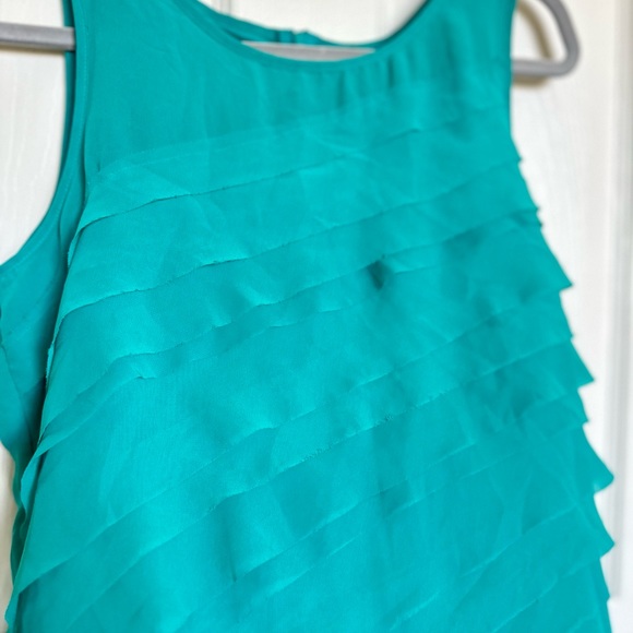 Green blouse - Picture 2 of 5